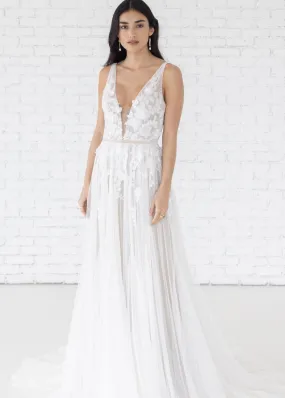 Aurelia by Willowby (Size 10)