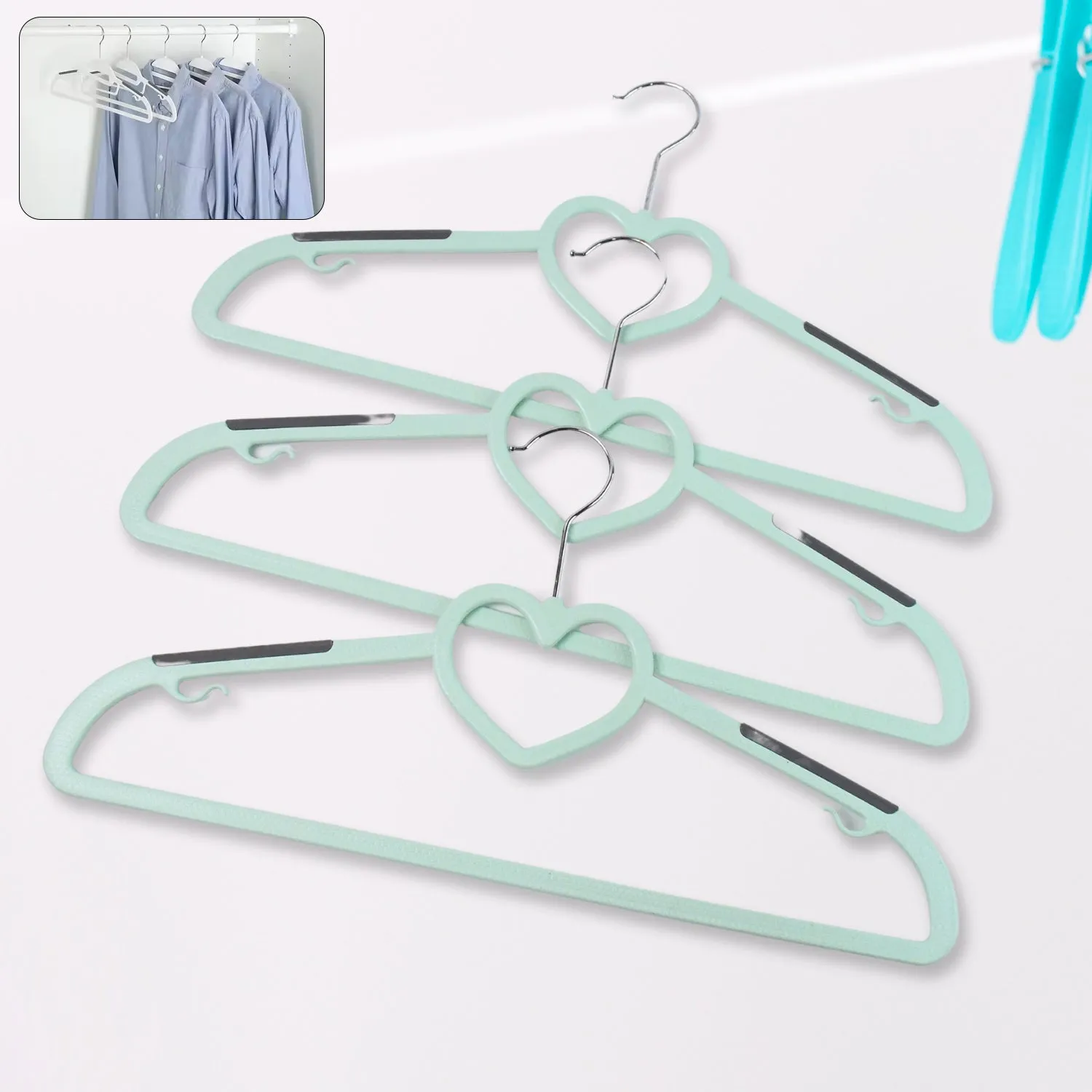 Plastic Clothes Hangers Slim Durable Space-Saving (3 Pcs)