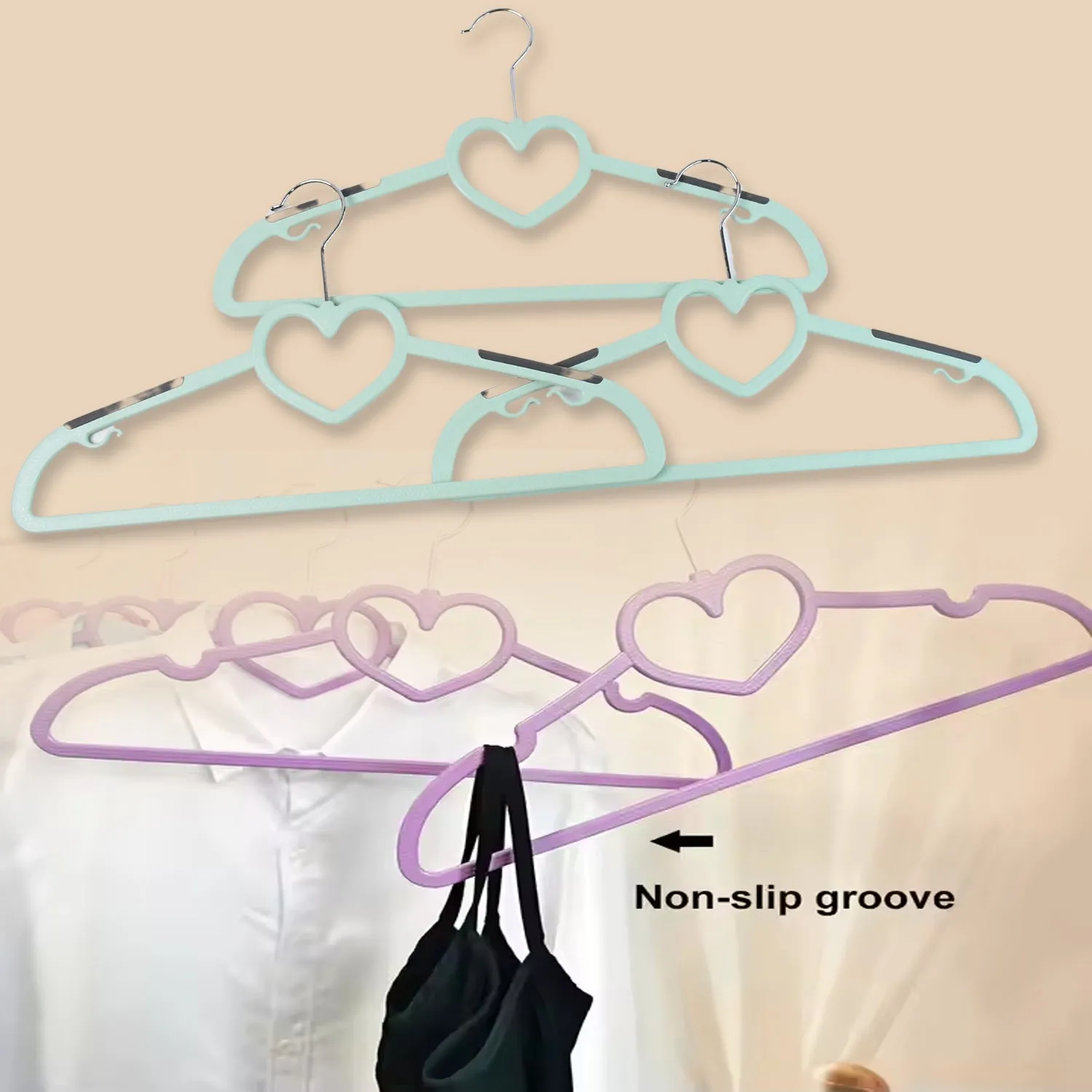 Plastic Clothes Hangers Slim Durable Space-Saving (3 Pcs)